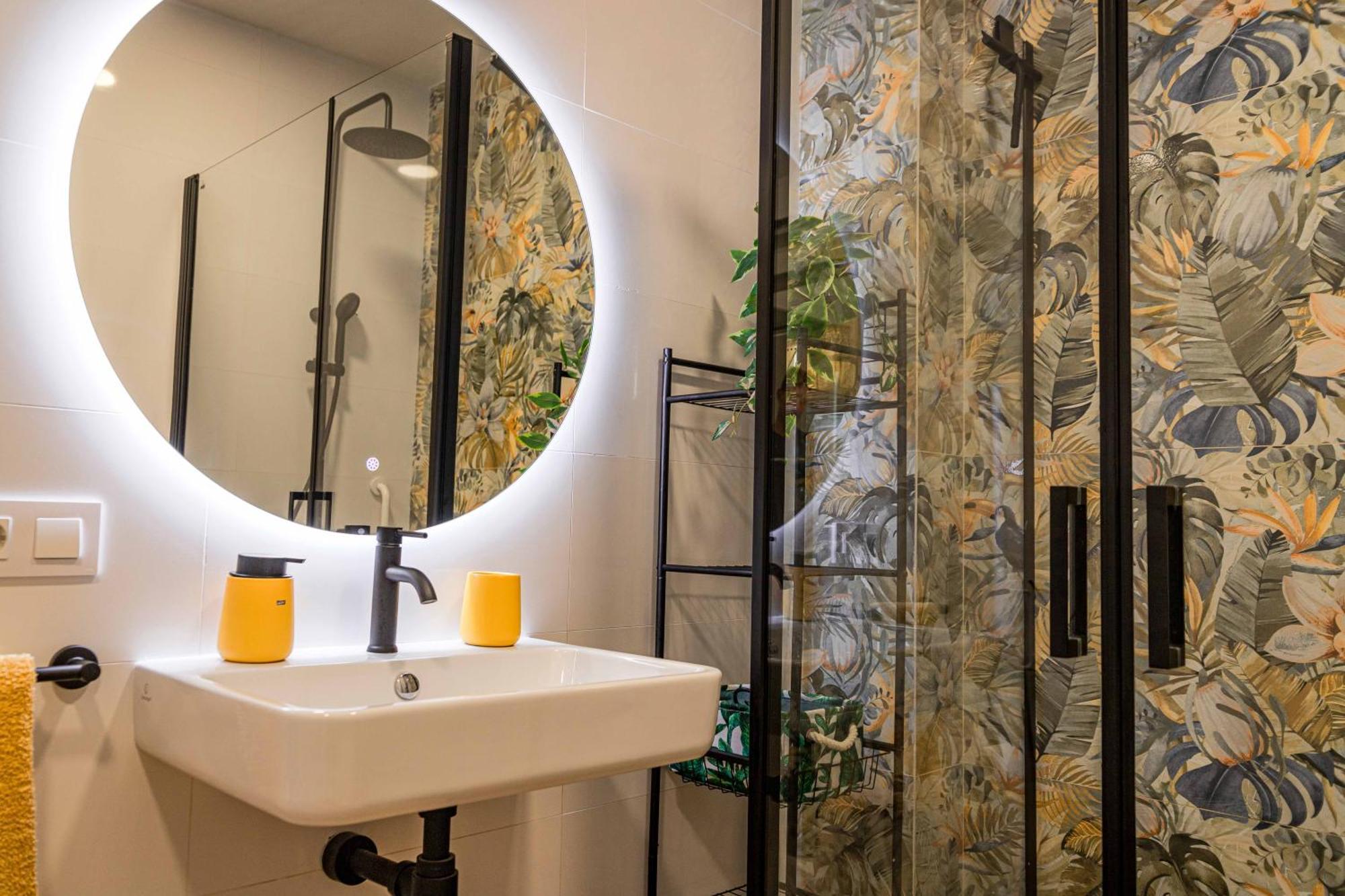 Artistic Flat Next To Ruzafa Welcome To The Jungle 발렌시아 외부 사진