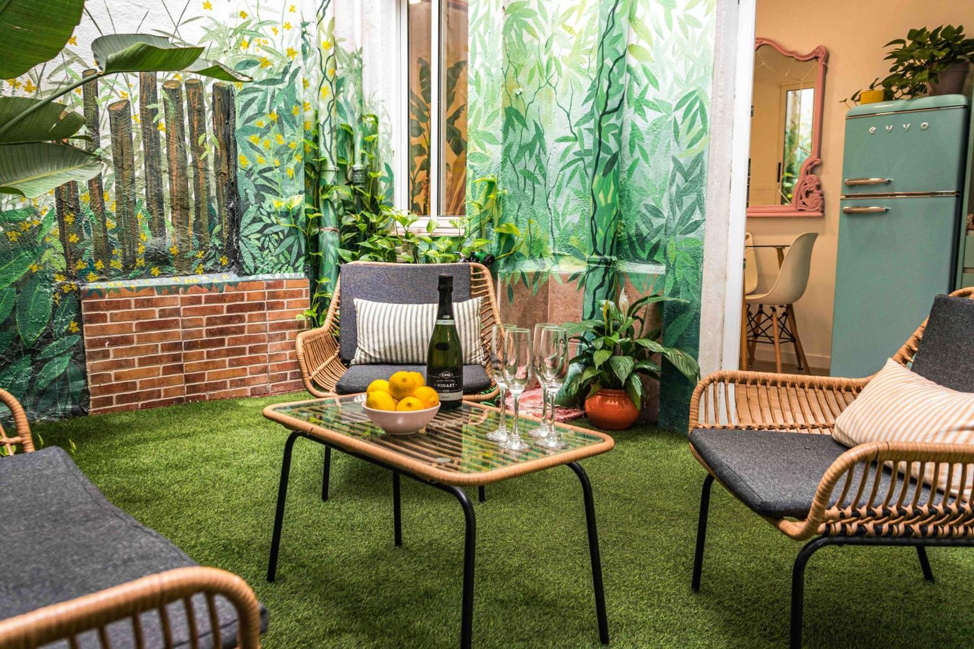 Artistic Flat Next To Ruzafa Welcome To The Jungle 발렌시아 외부 사진